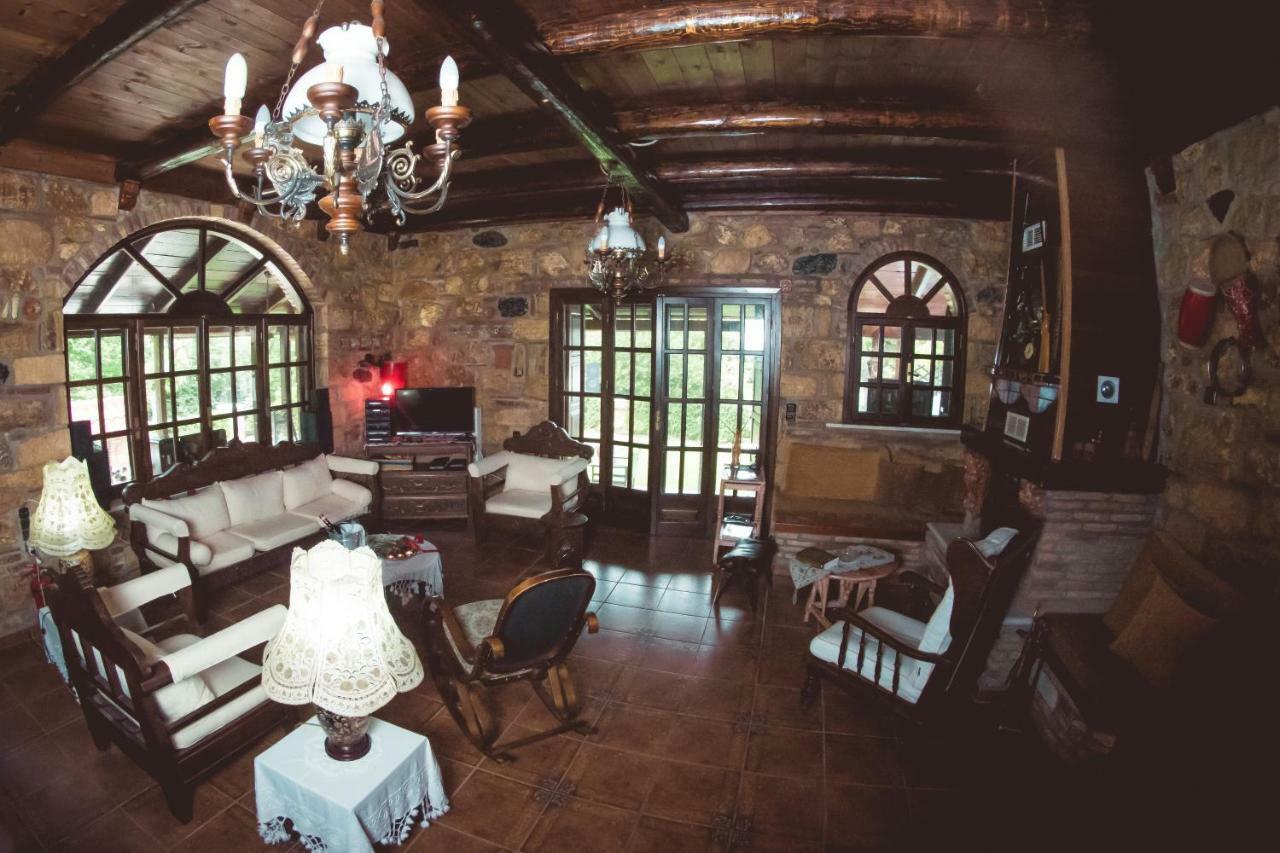Апартаменты Kalogirou Stone House Лимнионас Экстерьер фото